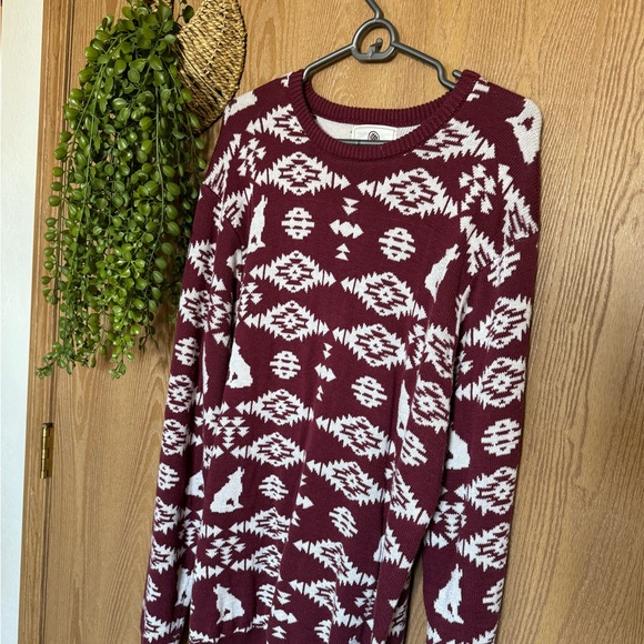 Red Geometric Print Sweater - Picture 1 of 4